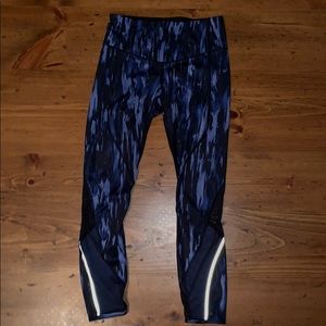 Lululemon blue design mesh leggings